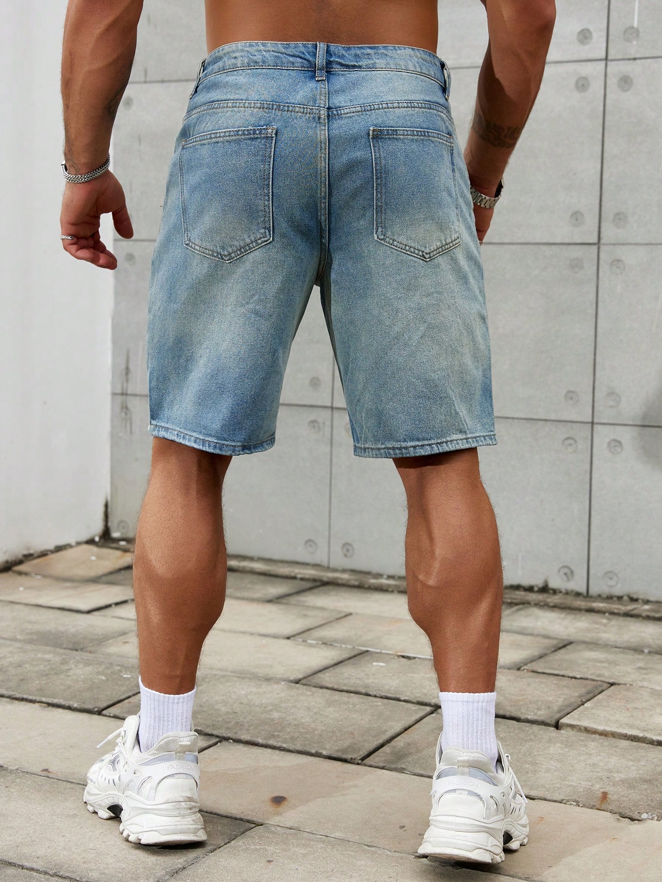 جينز قطني قصير ممزق للرجال ، د - مراجعة Streetwear Brand Clothing وسعره