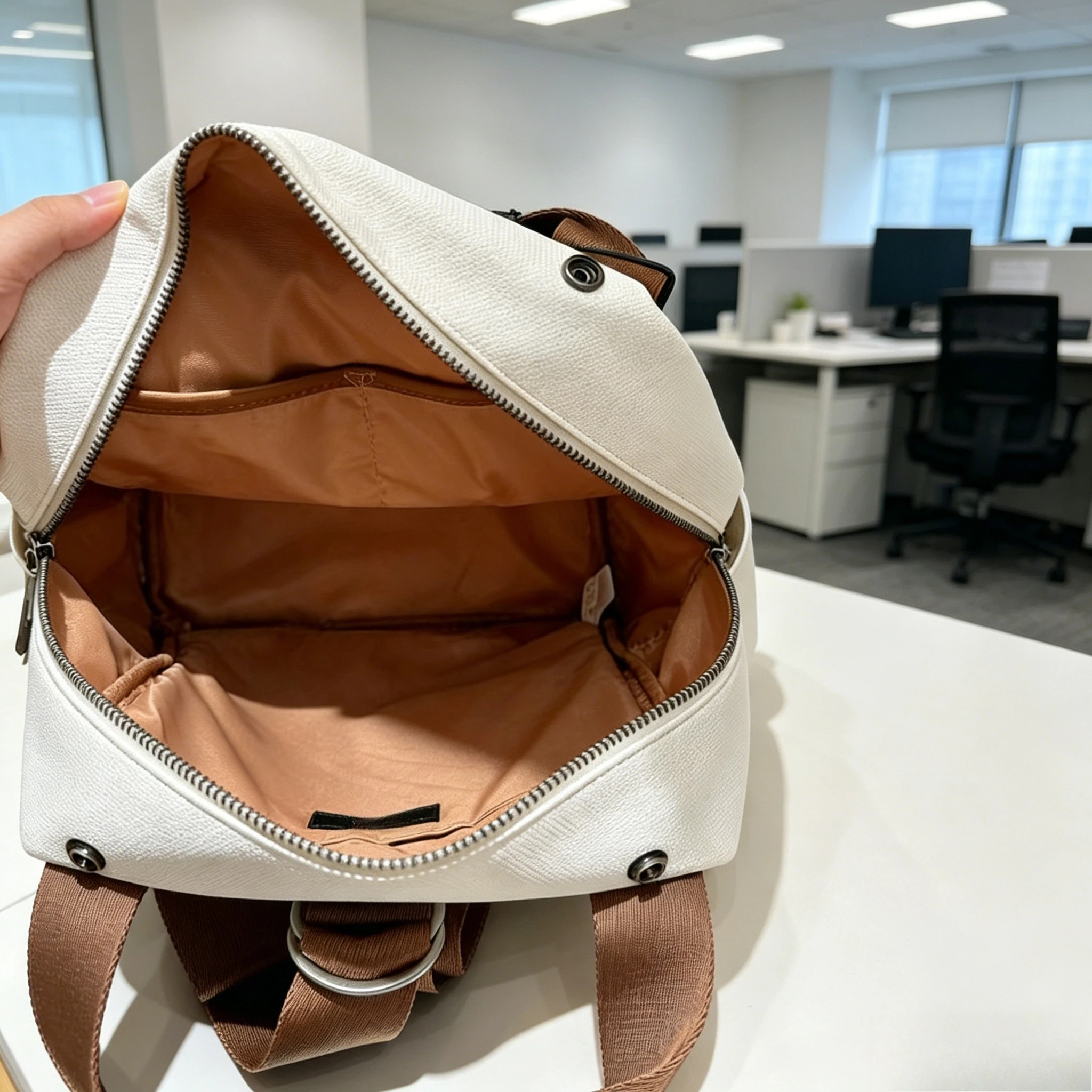 حقيبة ملابس الجولف للرجال والن - مراجعة Streetwear Brand Backpack وسعره