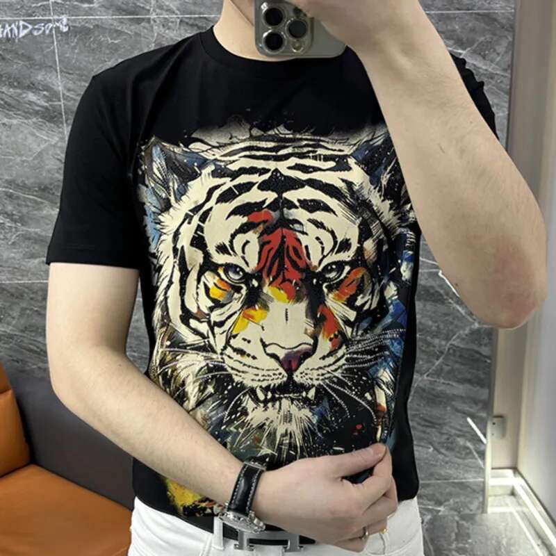 الشارع الشهير الساخن الحفر الن - مراجعة Streetwear Outfit Brand وسعره
